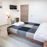 Marbianco Bed & Breakfast Marina Di Carrara